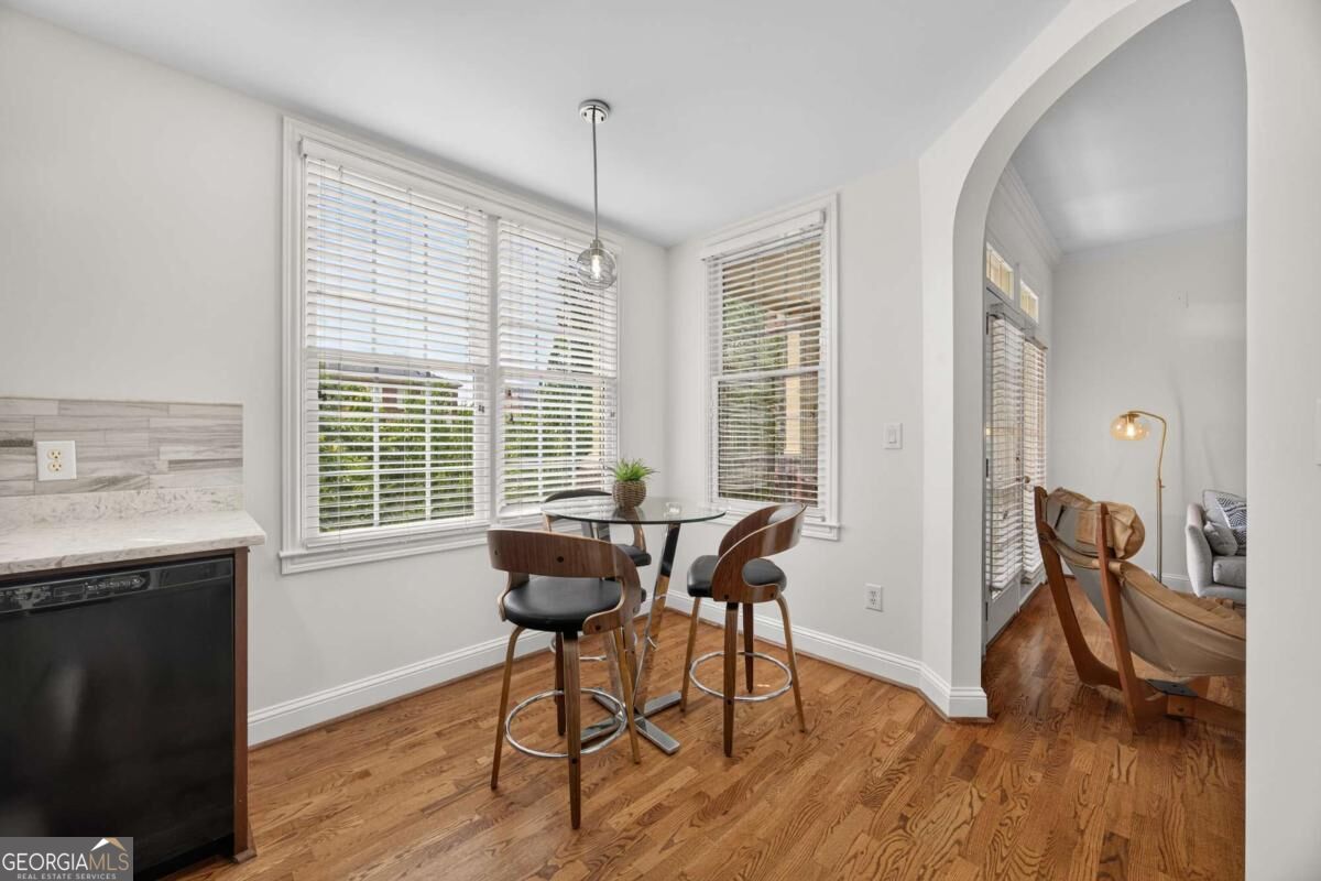 1735 Peachtree ST NE 327