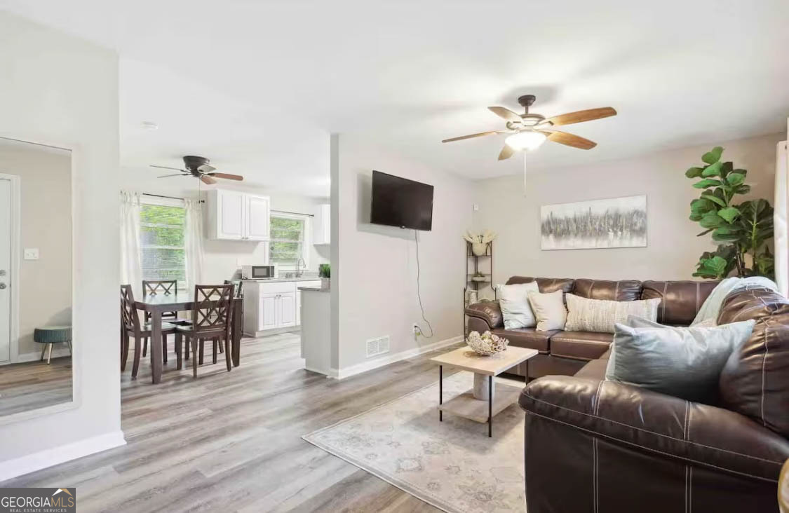 1082 Holly Cirlce CIR