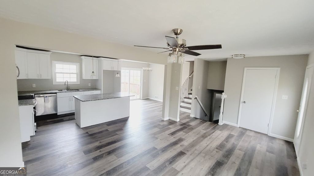 Photo of 595 Lakeridge Drive SE, Conyers, GA 30094 (MLS # 10710846)