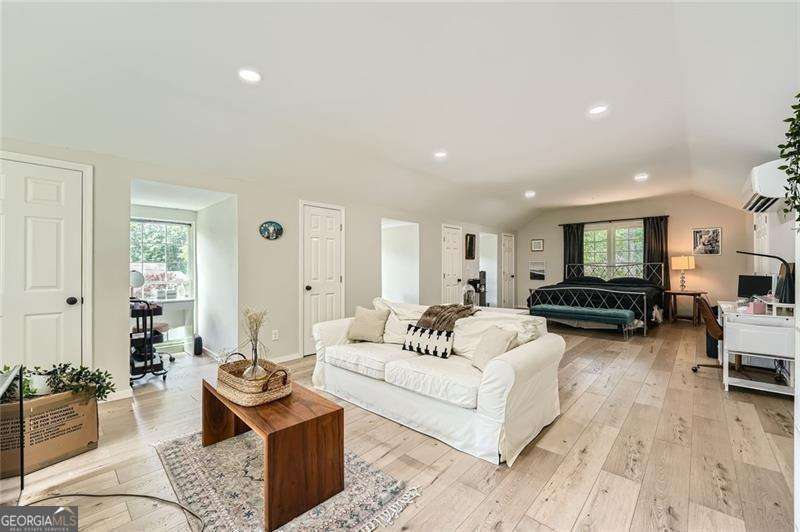 Atlanta Country Club - Residential