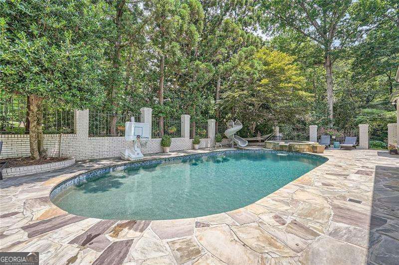Atlanta Country Club - Residential