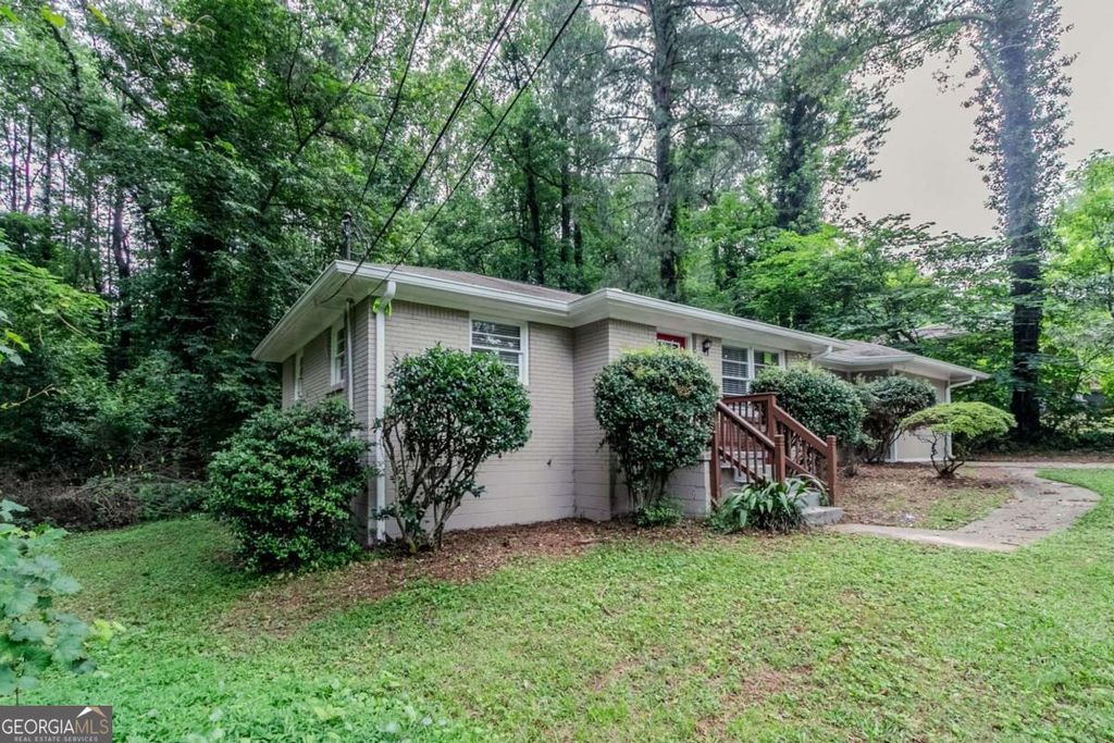 Photo of 1715 Lee Street, Decatur, GA 30035 (MLS # 10709469)