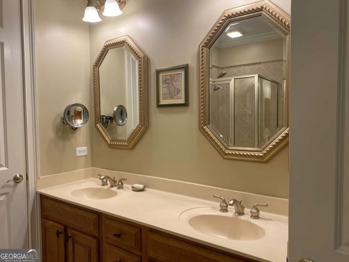 Olde Ivy at Vinings - Residential