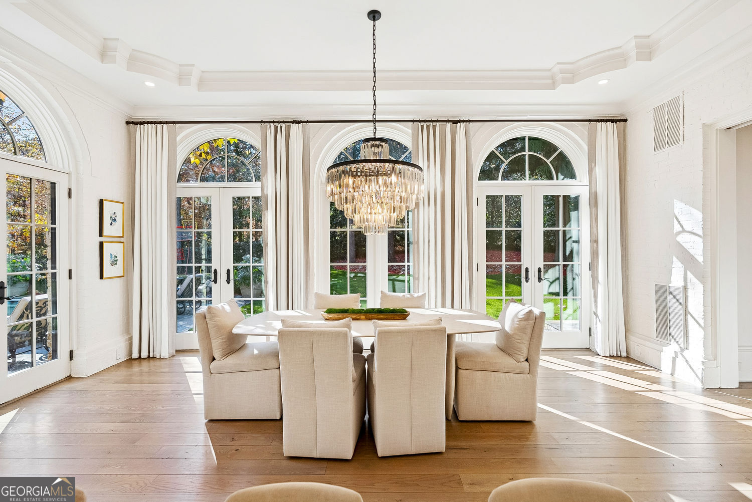 Atlanta, Georgia 30327, United States, 5 Bedrooms Bedrooms, ,7 BathroomsBathrooms,Residential,Active,250041