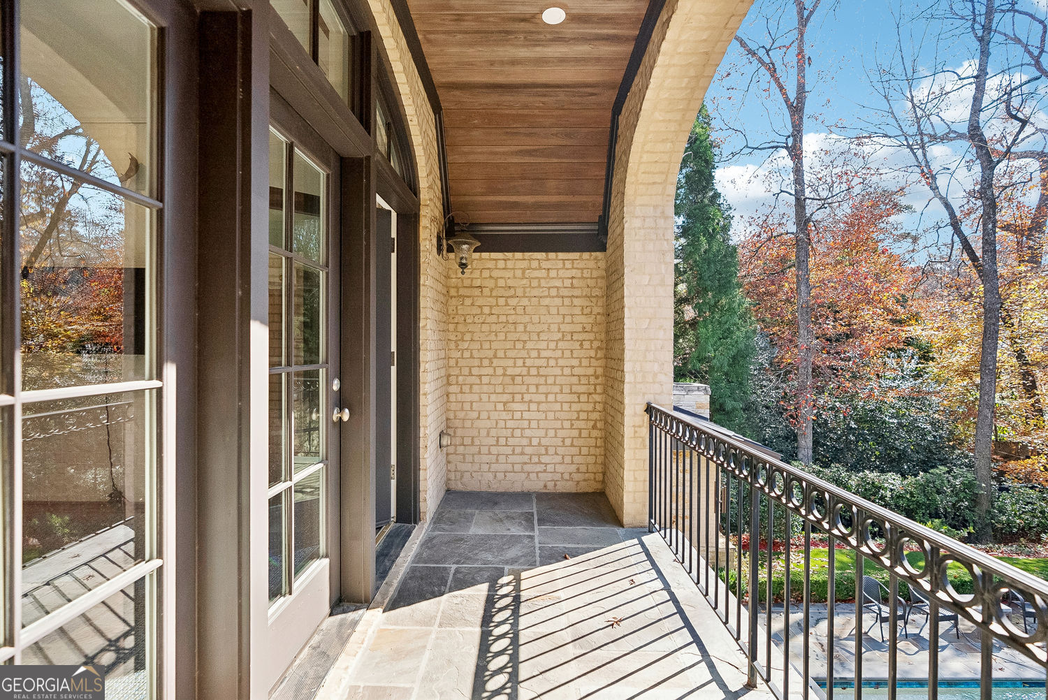 Atlanta, Georgia 30327, United States, 5 Bedrooms Bedrooms, ,7 BathroomsBathrooms,Residential,Active,250041