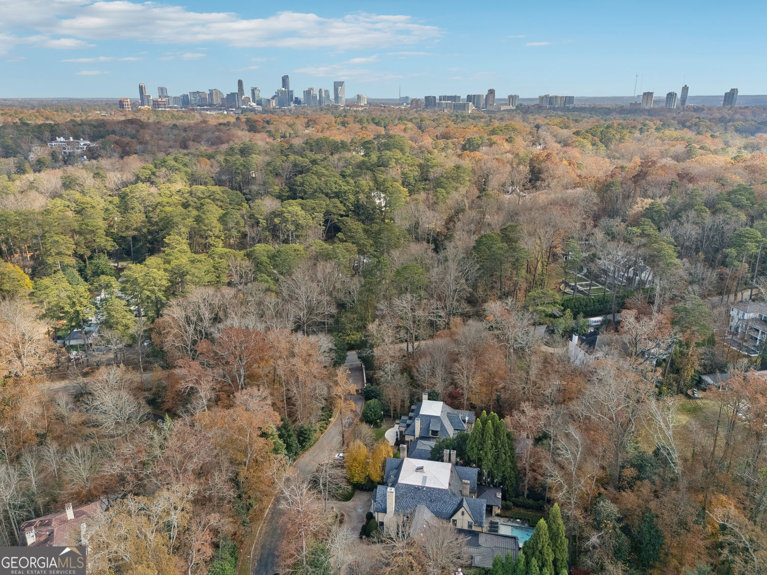 Atlanta, Georgia 30327, United States, 5 Bedrooms Bedrooms, ,7 BathroomsBathrooms,Residential,Active,250041