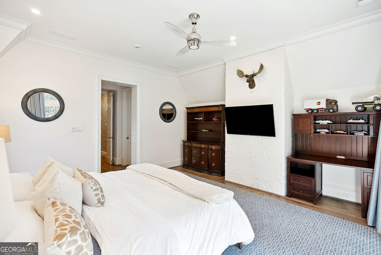 Atlanta, Georgia 30327, United States, 5 Bedrooms Bedrooms, ,7 BathroomsBathrooms,Residential,Active,250041