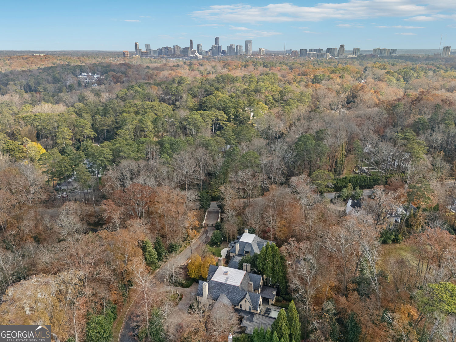 Atlanta, Georgia 30327, United States, 5 Bedrooms Bedrooms, ,7 BathroomsBathrooms,Residential,Active,250041