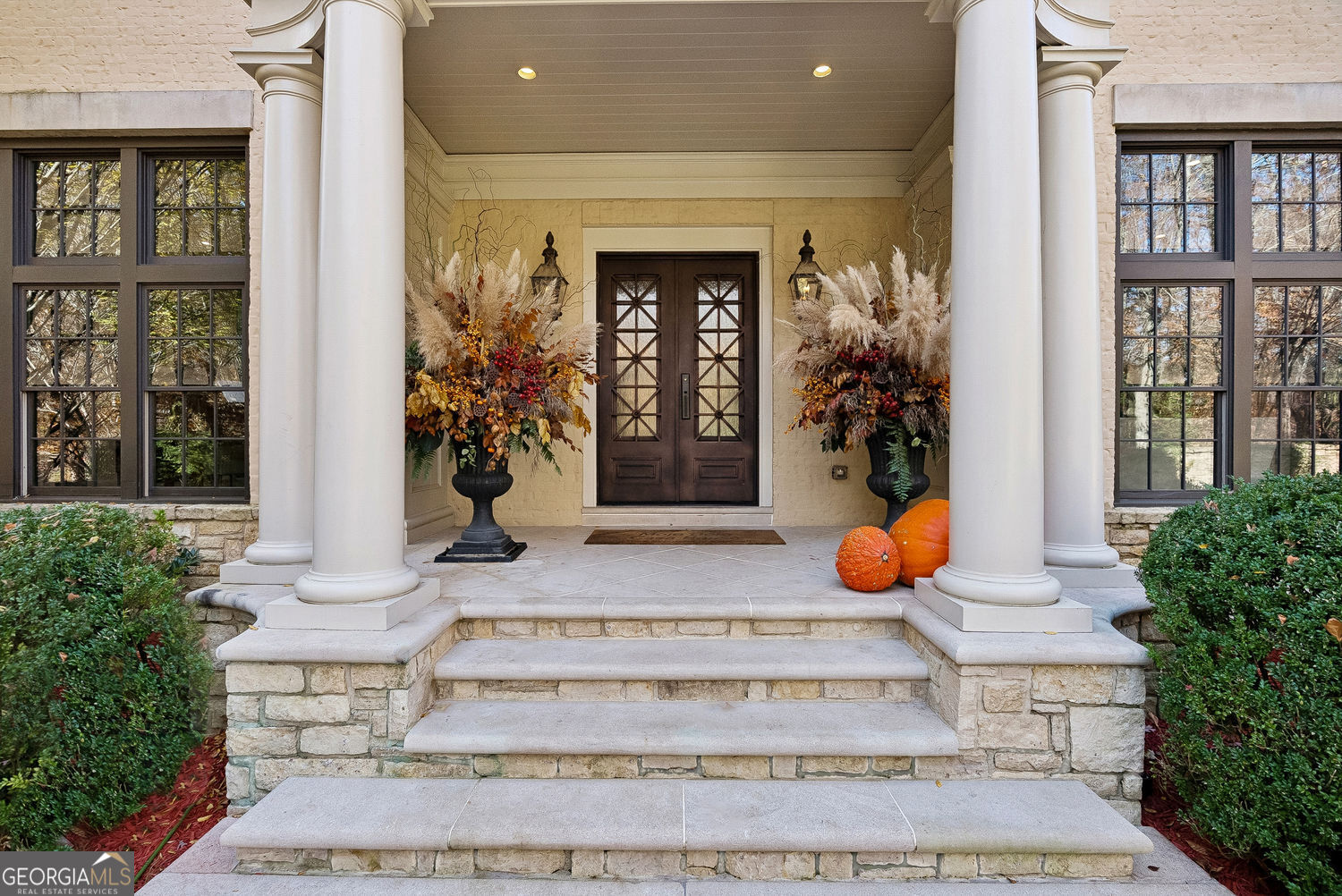 Atlanta, Georgia 30327, United States, 5 Bedrooms Bedrooms, ,7 BathroomsBathrooms,Residential,Active,250041