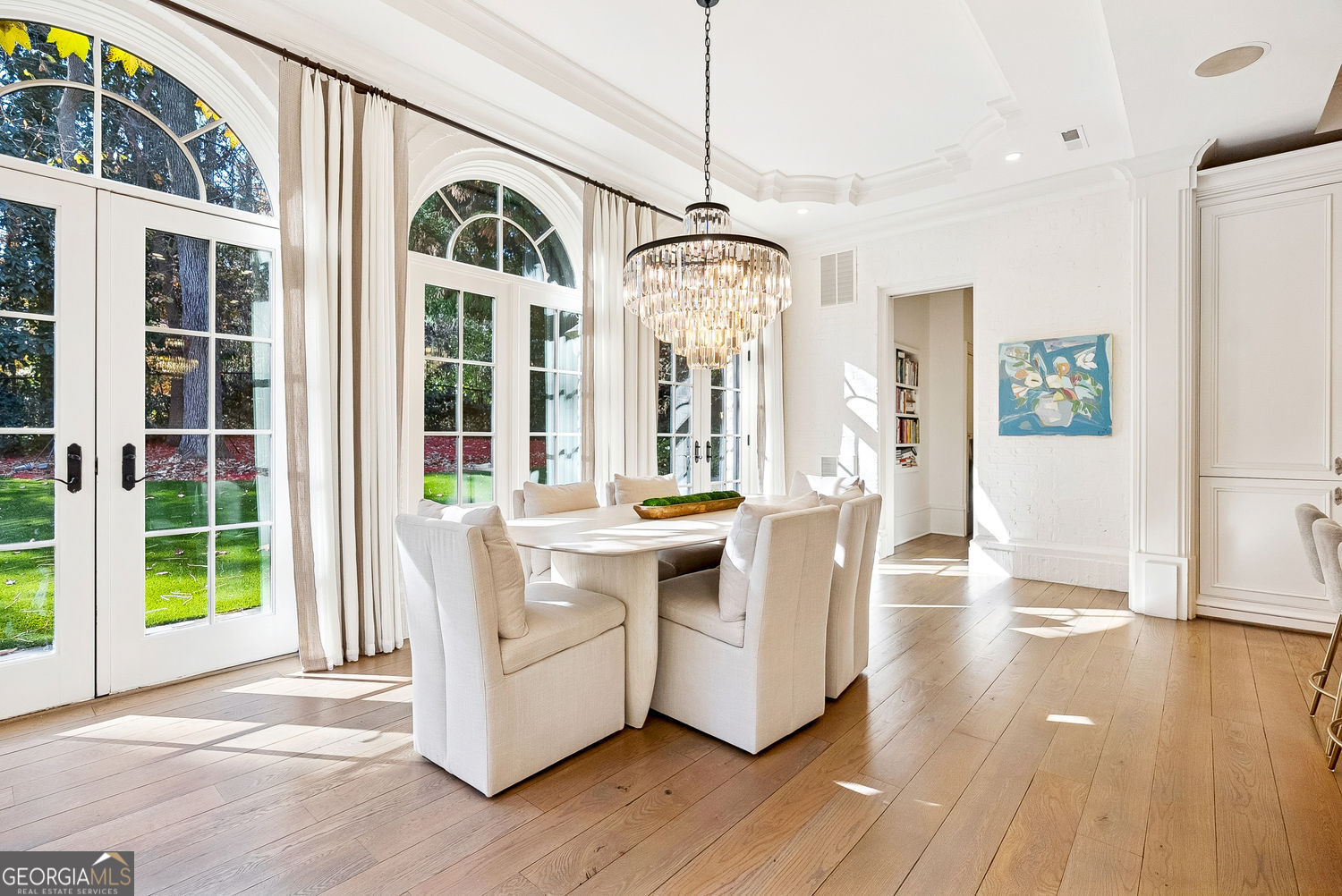 Atlanta, Georgia 30327, United States, 5 Bedrooms Bedrooms, ,7 BathroomsBathrooms,Residential,Active,250041