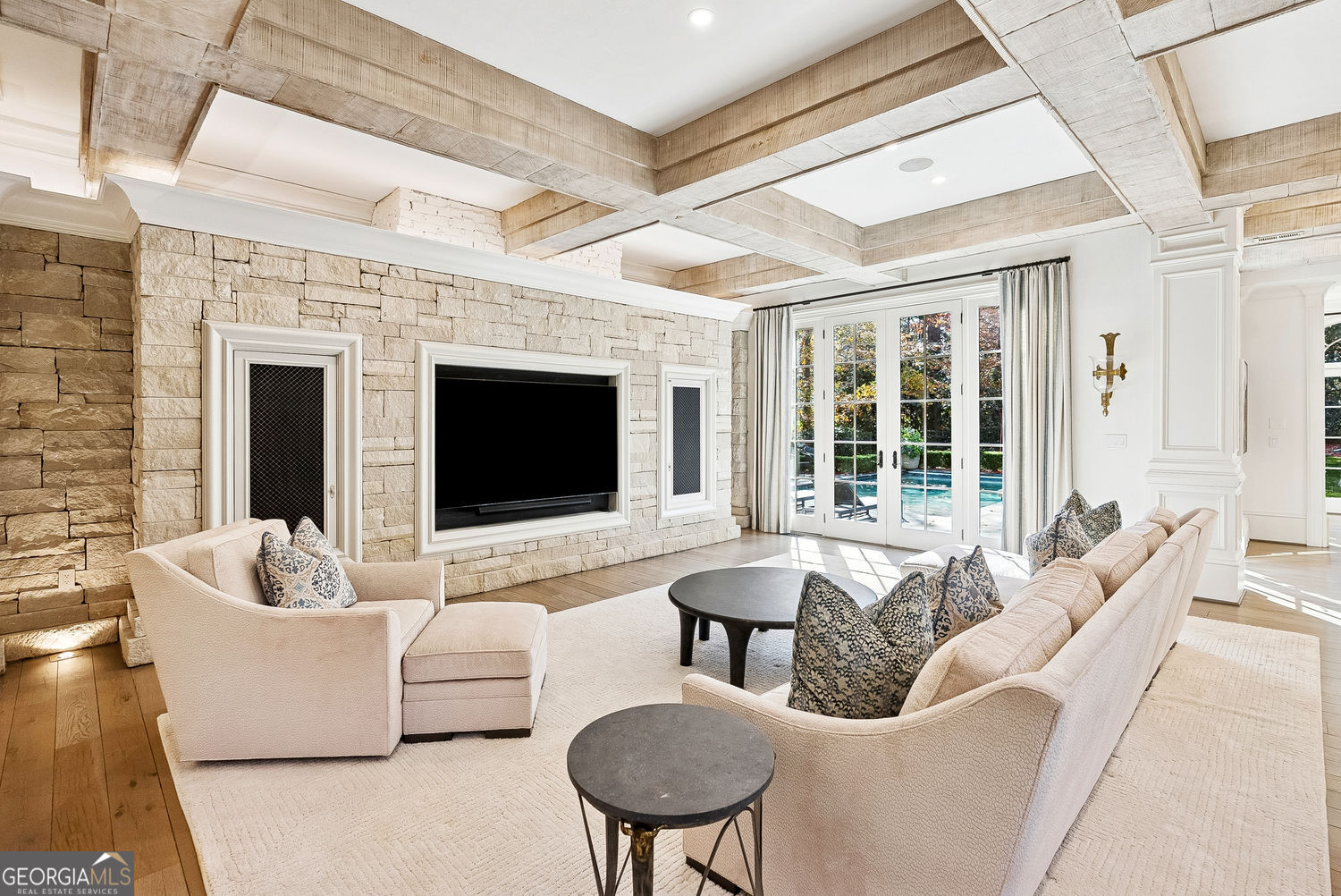 Atlanta, Georgia 30327, United States, 5 Bedrooms Bedrooms, ,7 BathroomsBathrooms,Residential,Active,250041