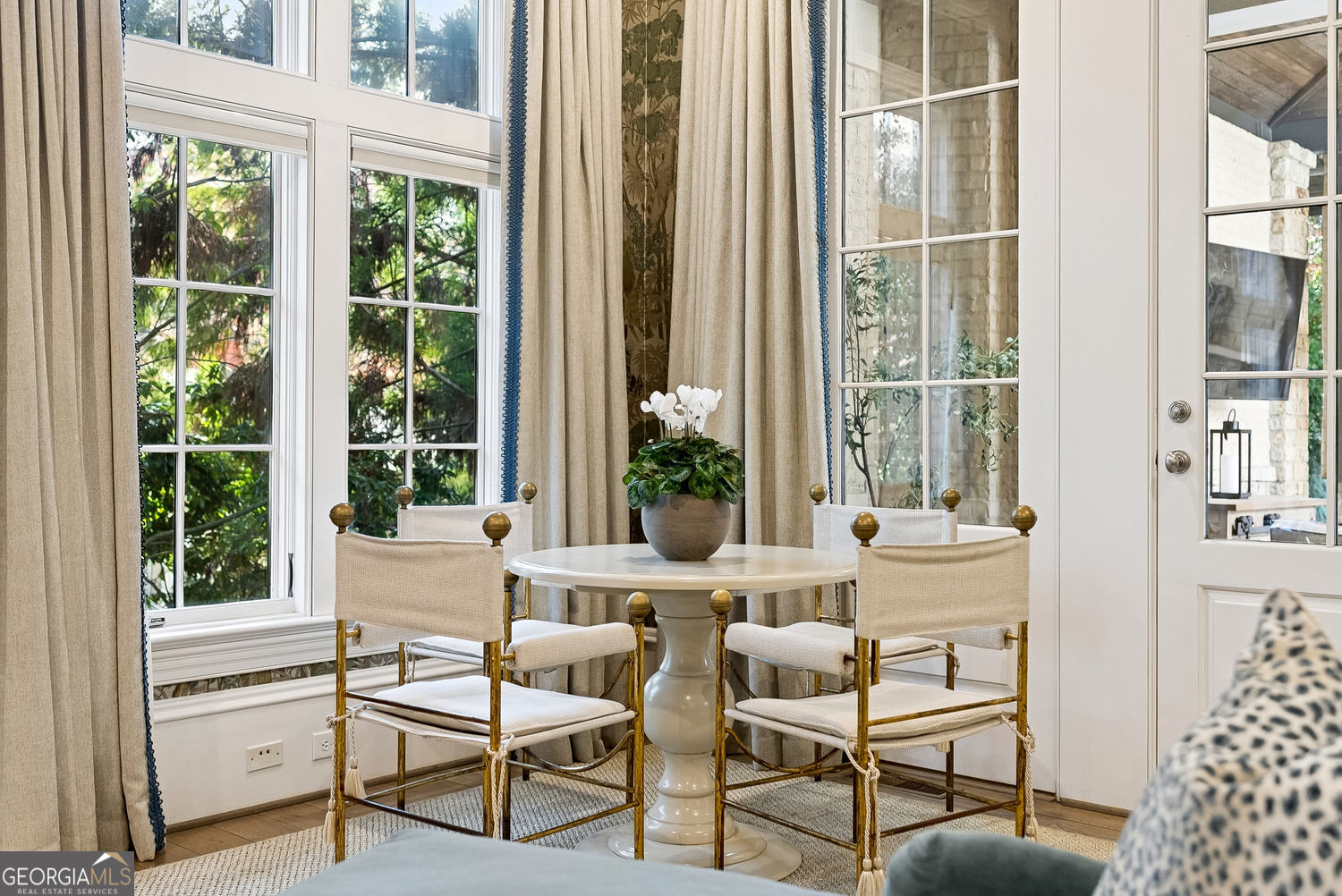 Atlanta, Georgia 30327, United States, 5 Bedrooms Bedrooms, ,7 BathroomsBathrooms,Residential,Active,250041