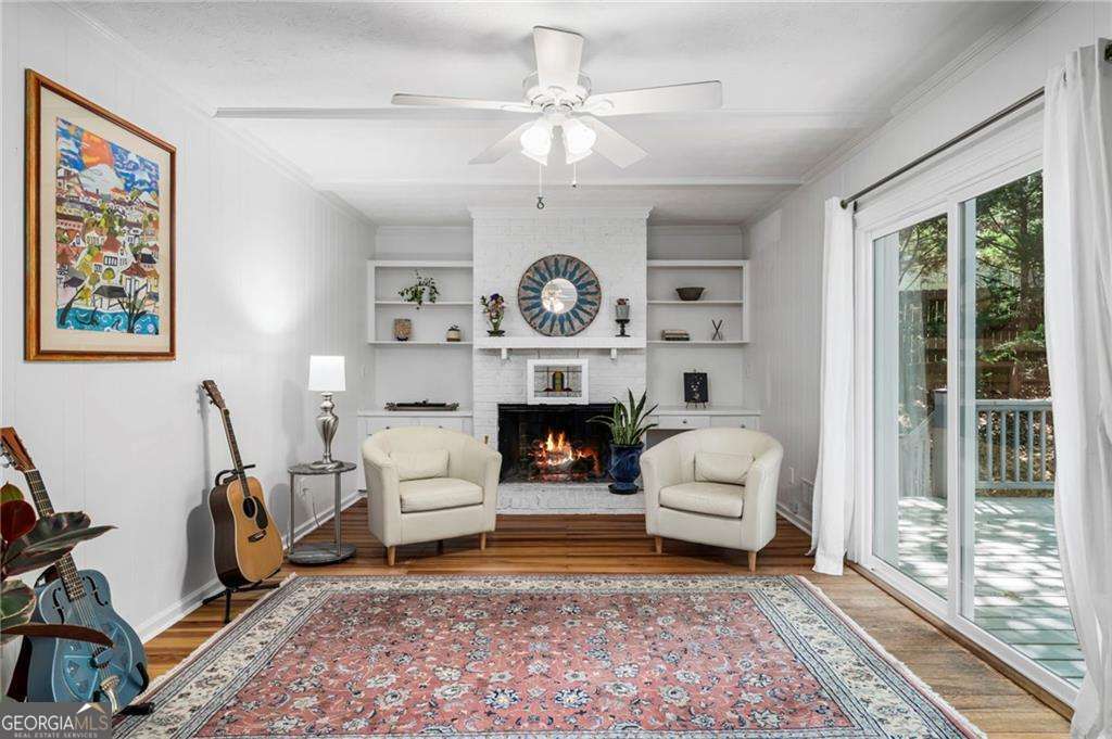 5215 Huntingford TER