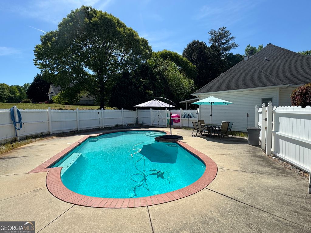 Photo of 288 Westmoreland Road, Griffin, GA 30223 (MLS # 10733520)