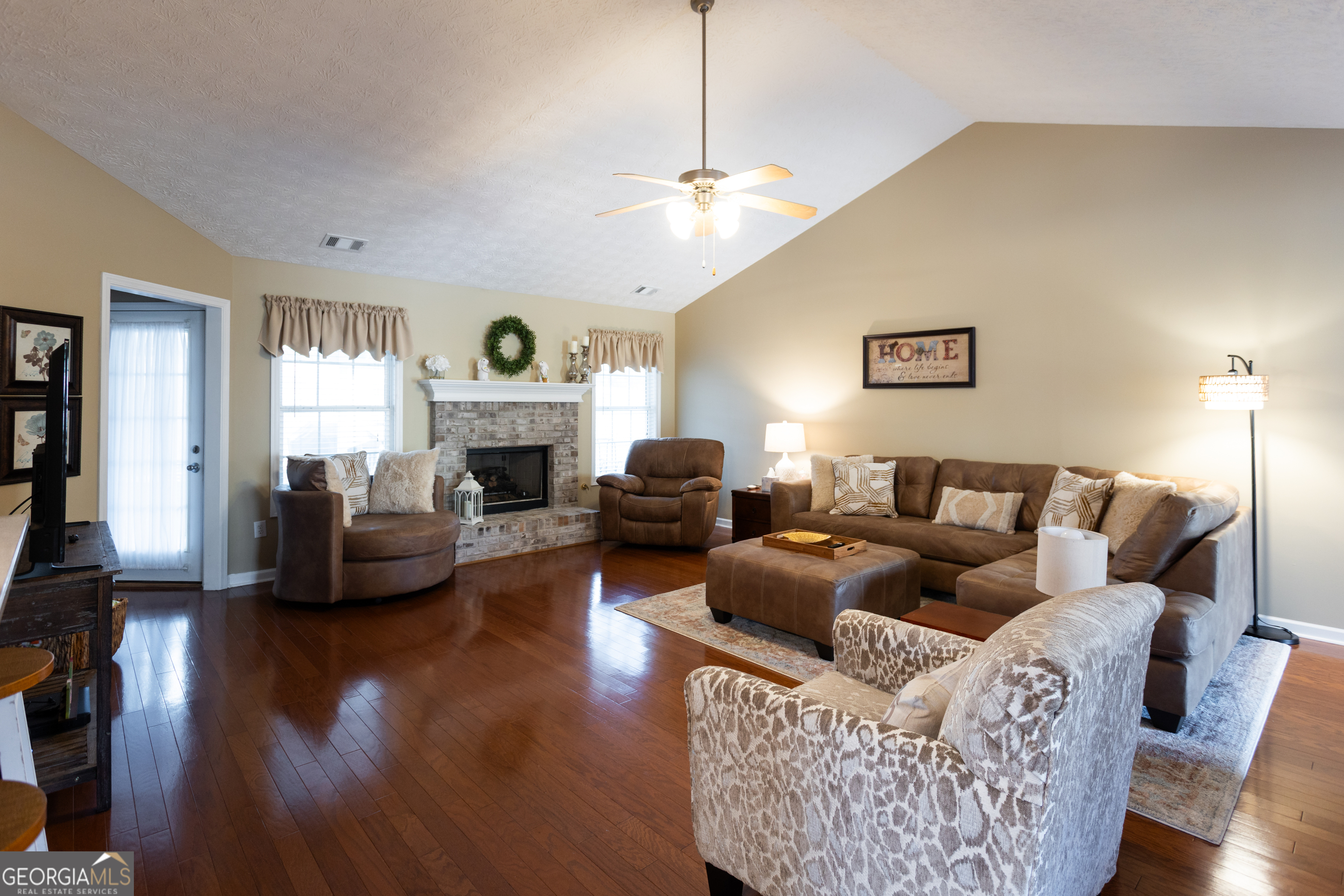 164 Laurel LN