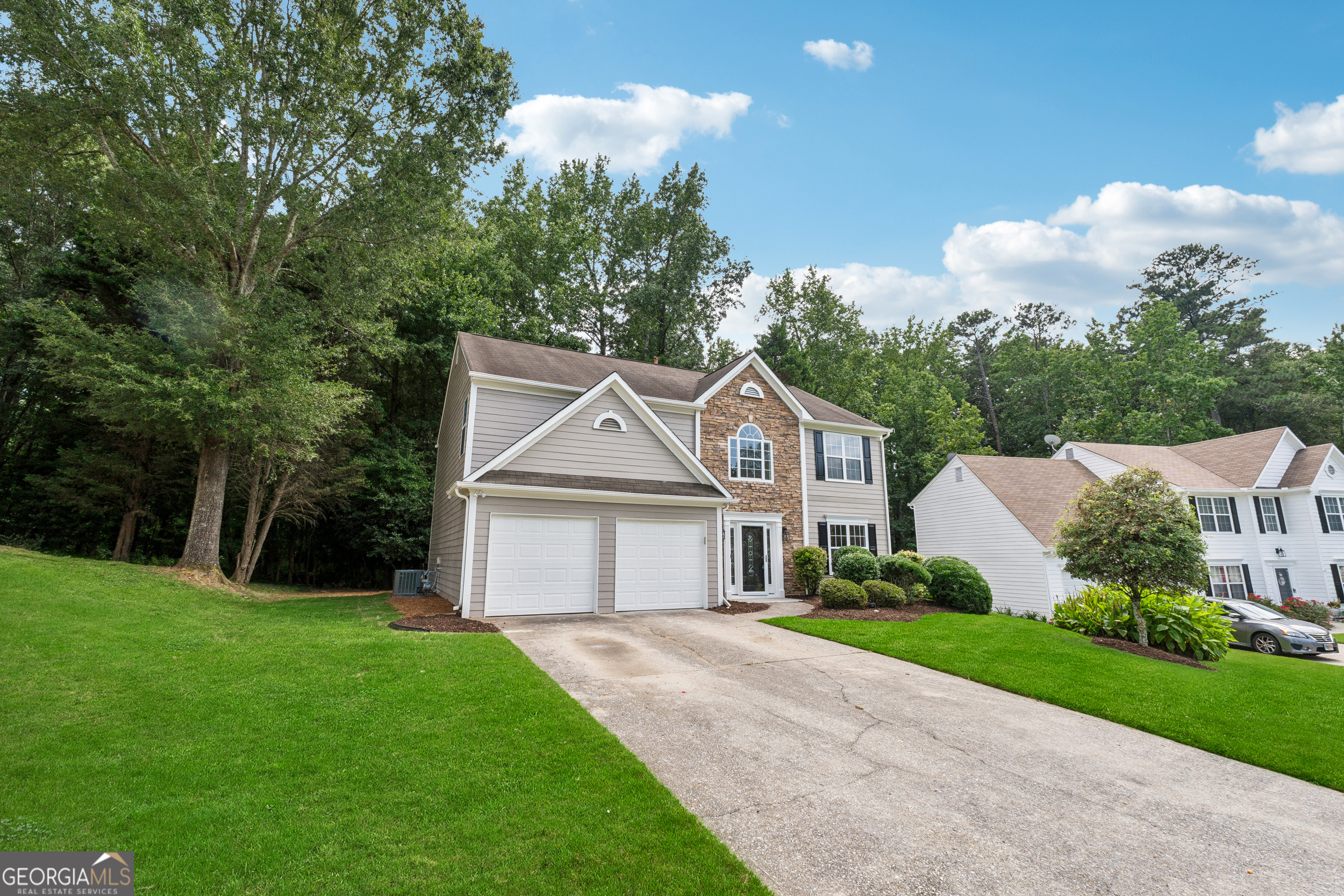 1613 Sparrow Wood LN SW