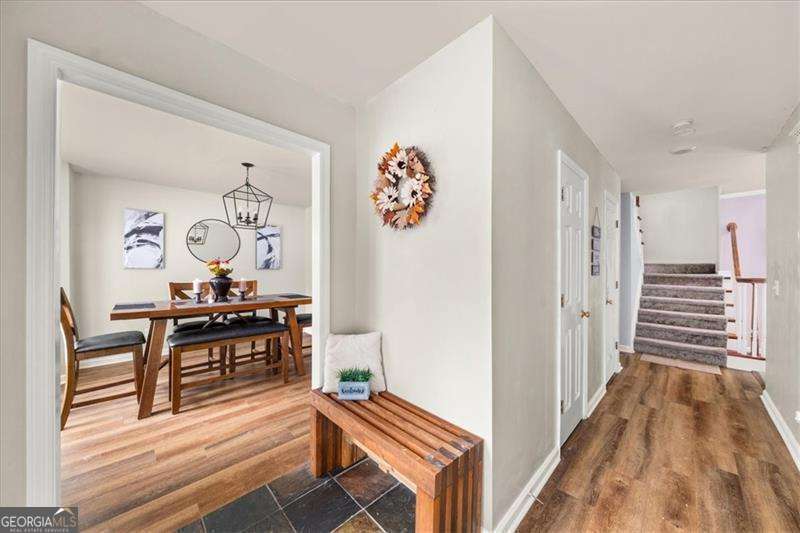 1309 Cobblestone LN