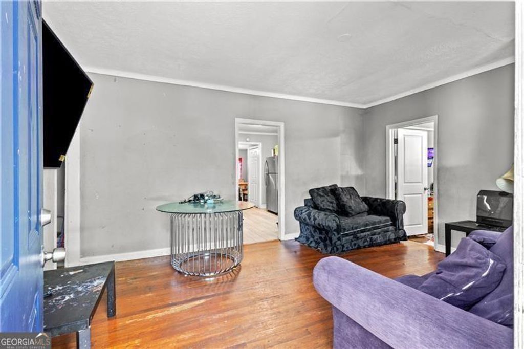 Photo of 1324 Almont Drive SW, Atlanta, GA 30310 (MLS # 10734335)