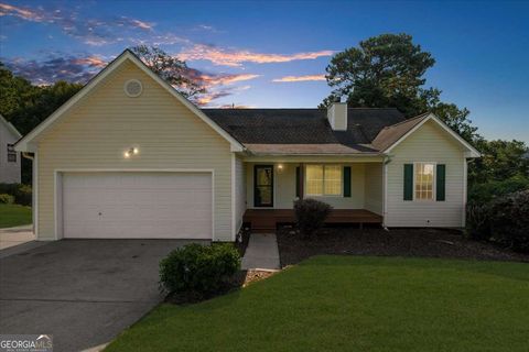 4827 Daintree CT Flowery Branch GA 30542