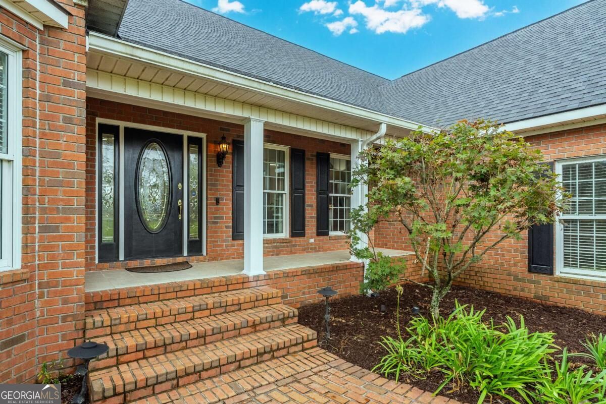 161 Greentree DR