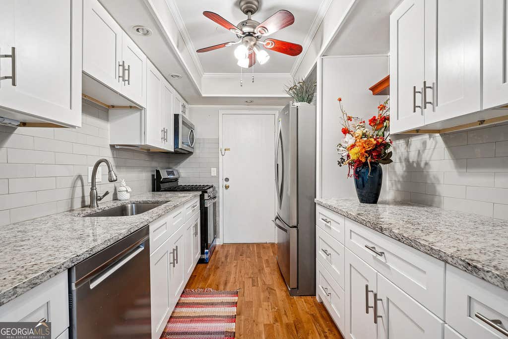 Photo of 6851 Roswell Road #F32, Sandy Springs, GA 30328 (MLS # 10822894)