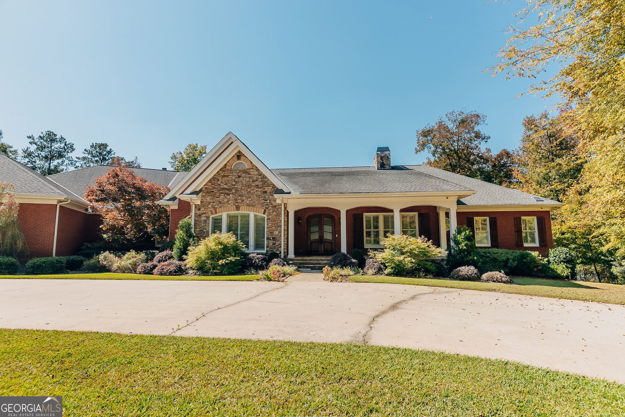 135 Lake Ridge DR