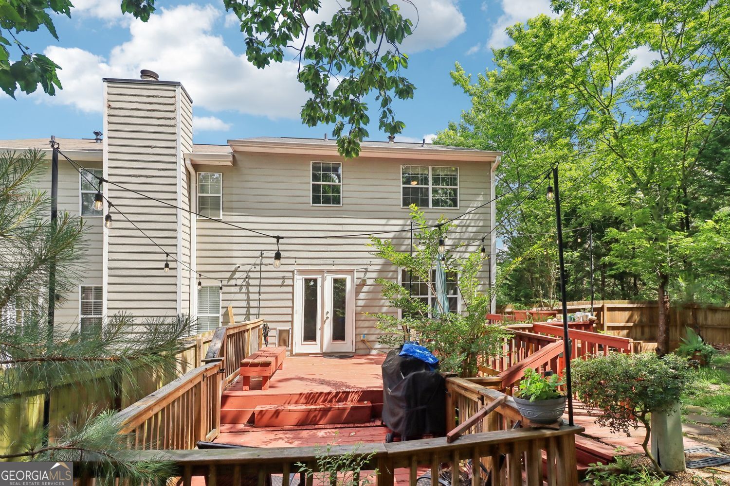 BARNES MILL LAKE - Residential