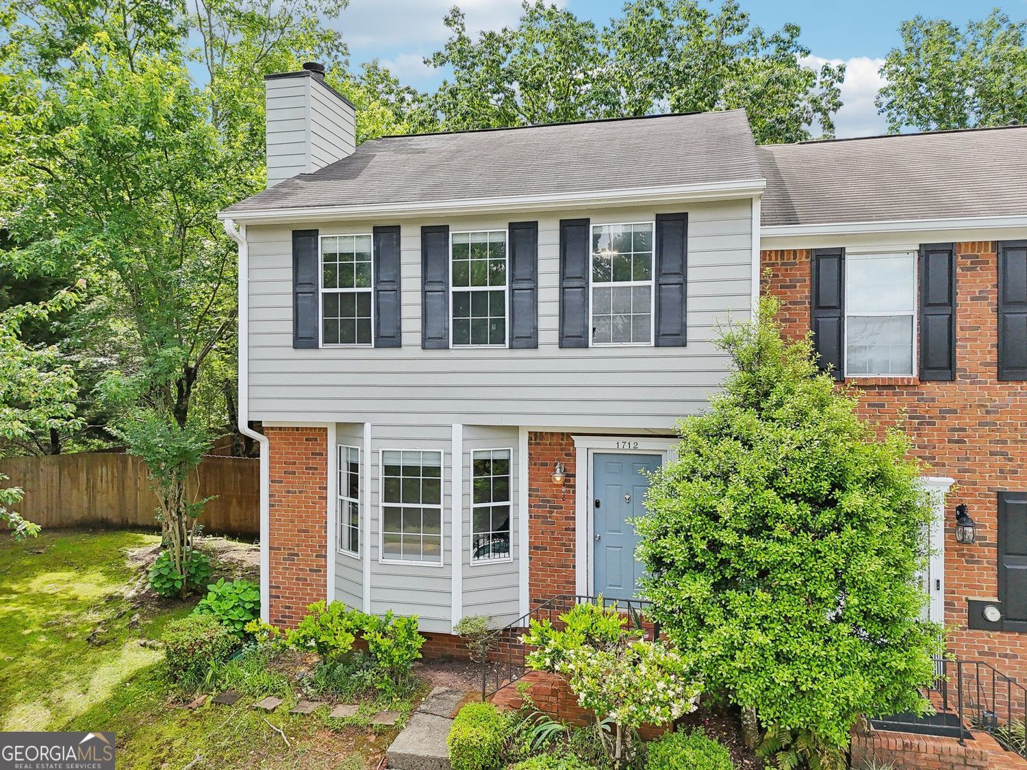 BARNES MILL LAKE - Residential