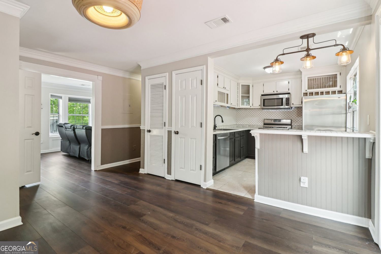 BARNES MILL LAKE - Residential