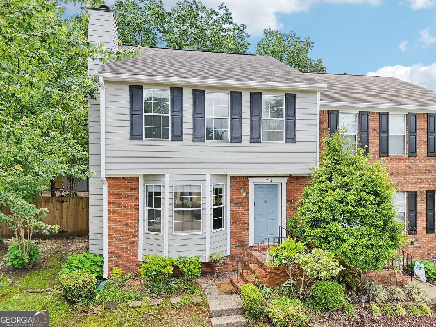 BARNES MILL LAKE - Residential