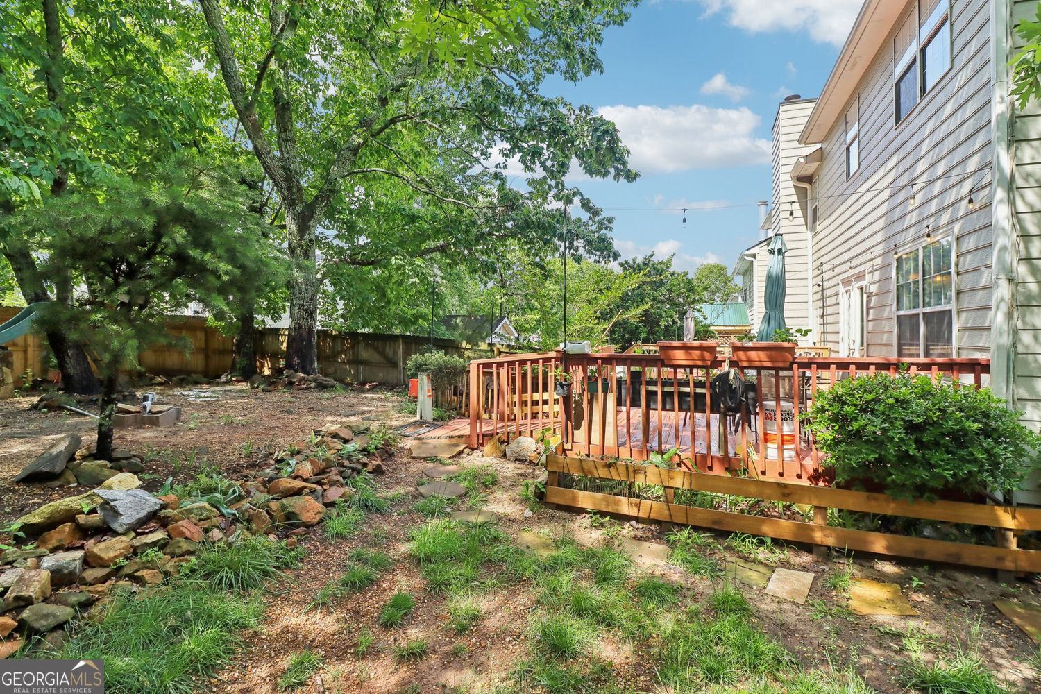 BARNES MILL LAKE - Residential