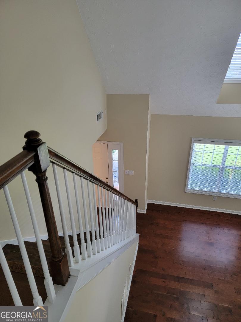 Autumn Lake - Residential Lease