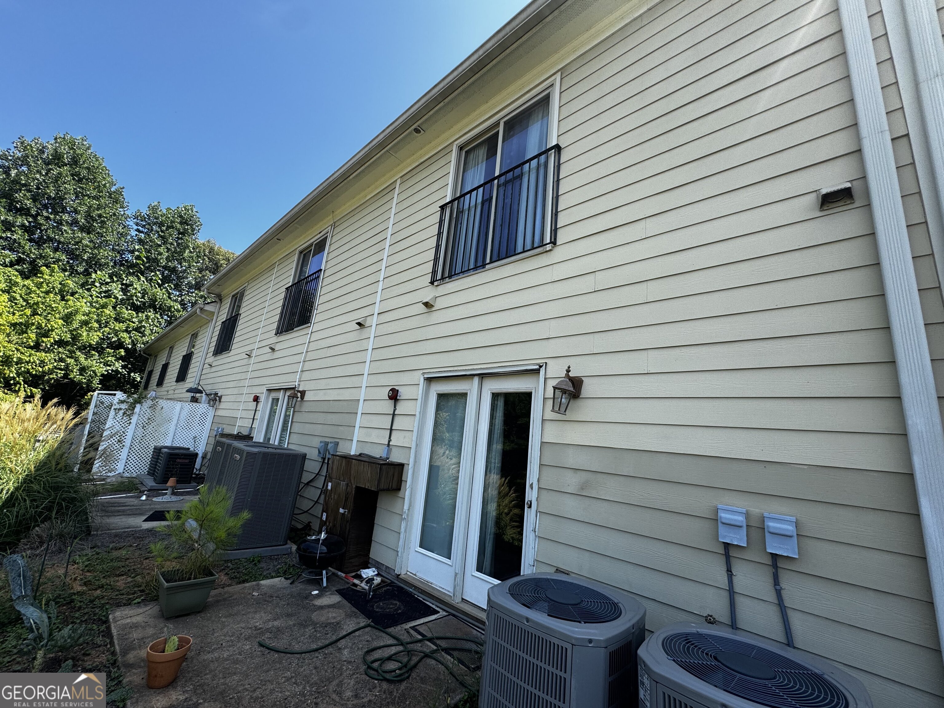 100 Rivergrove PKWY # 4