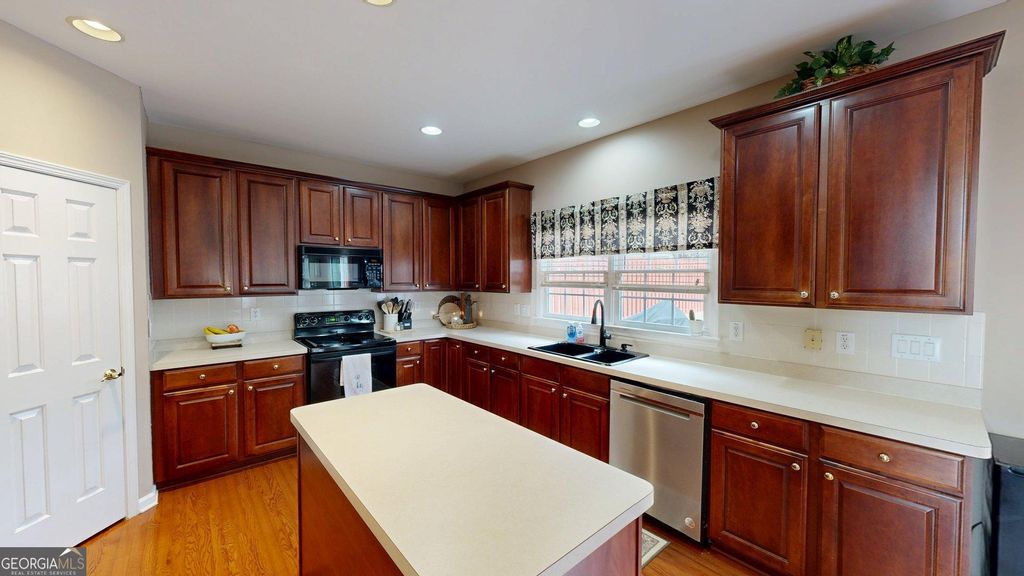 Photo of 9620 Stillwater Drive, Villa Rica, GA 30180 (MLS # 10709427)