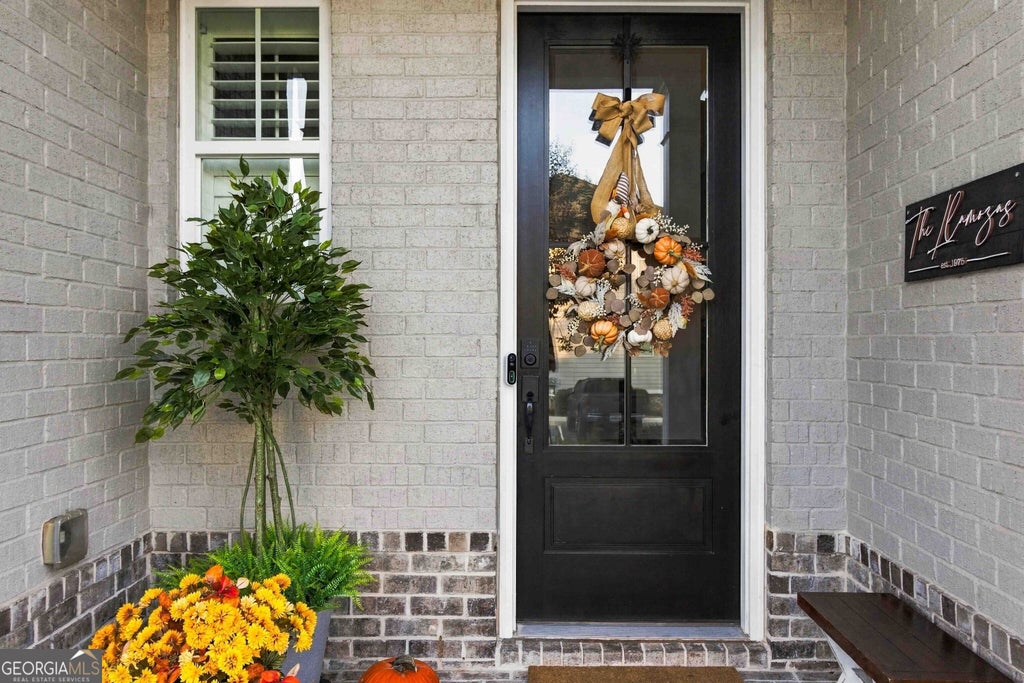 Photo of 7040 River Rapids Drive, Roswell, GA 30076 (MLS # 10876794)