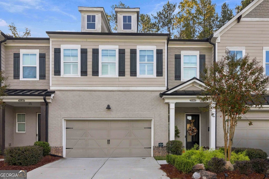 Photo of 7040 River Rapids Drive, Roswell, GA 30076 (MLS # 10876794)