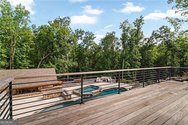 Creekview Falls - Residential
