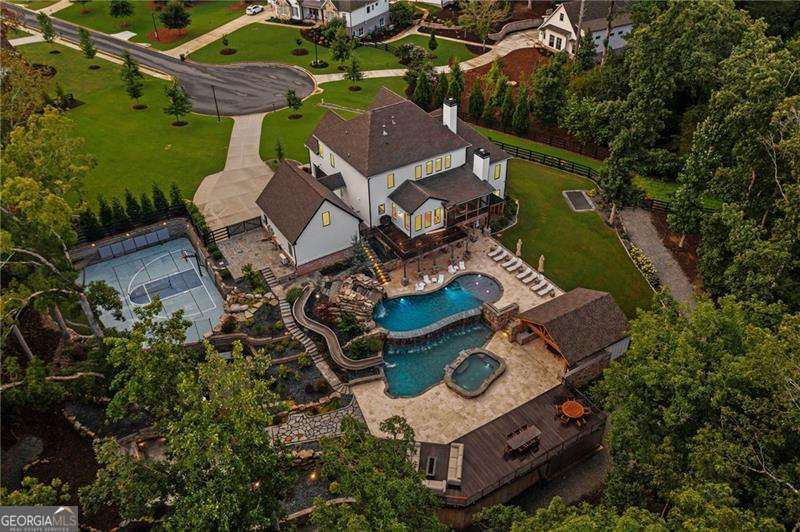 Creekview Falls - Residential