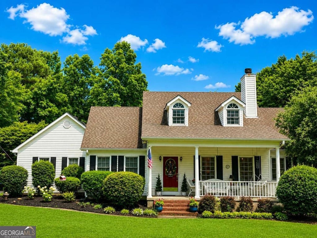 Photo of 415 S Walkers Mill Road, Griffin, GA 30224 (MLS # 10852403)