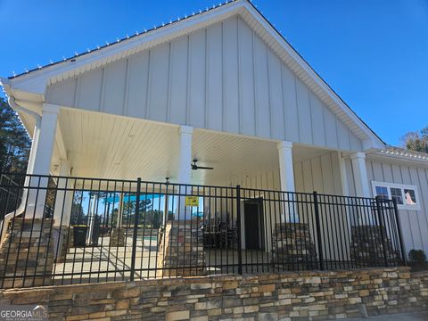 A home in Newnan