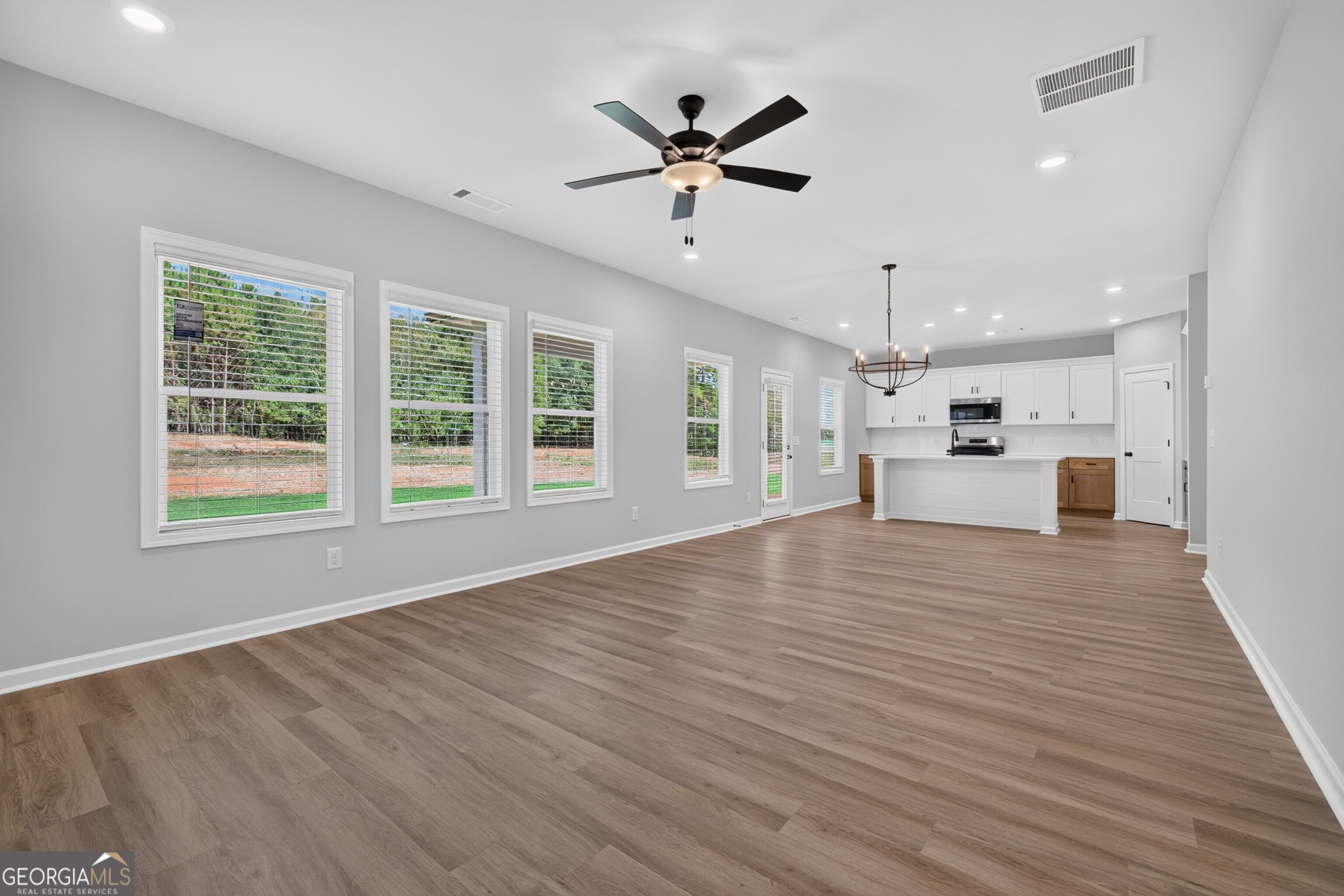 354 Flying Eagle DR