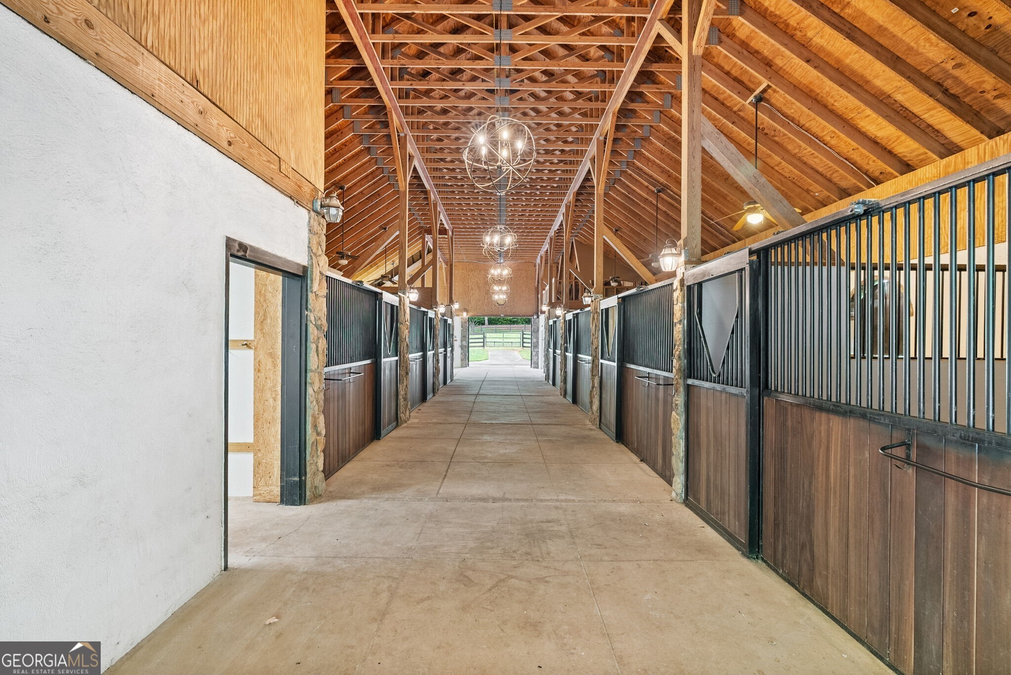 2585 Gelding Court CT NE