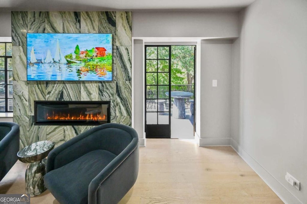 Photo of 3648 Peachtree Road NE #2E, Atlanta, GA 30319 (MLS # 10880055)