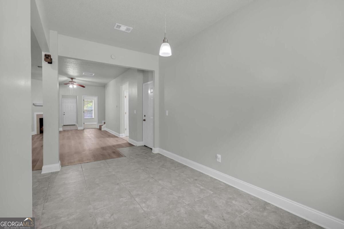 2407 Hackamore DR