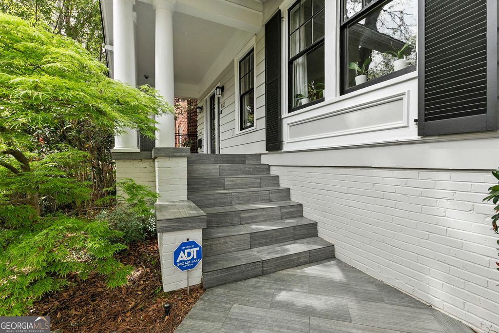 Photo of 812 Myrtle Street NE, Atlanta, GA 30308 (MLS # 10723628)