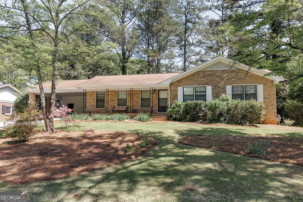 265 University CIR
