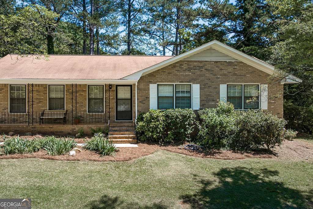 265 University CIR