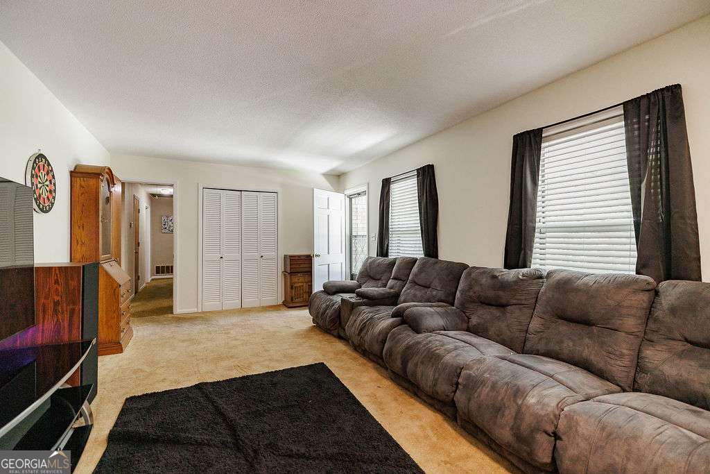 265 University CIR