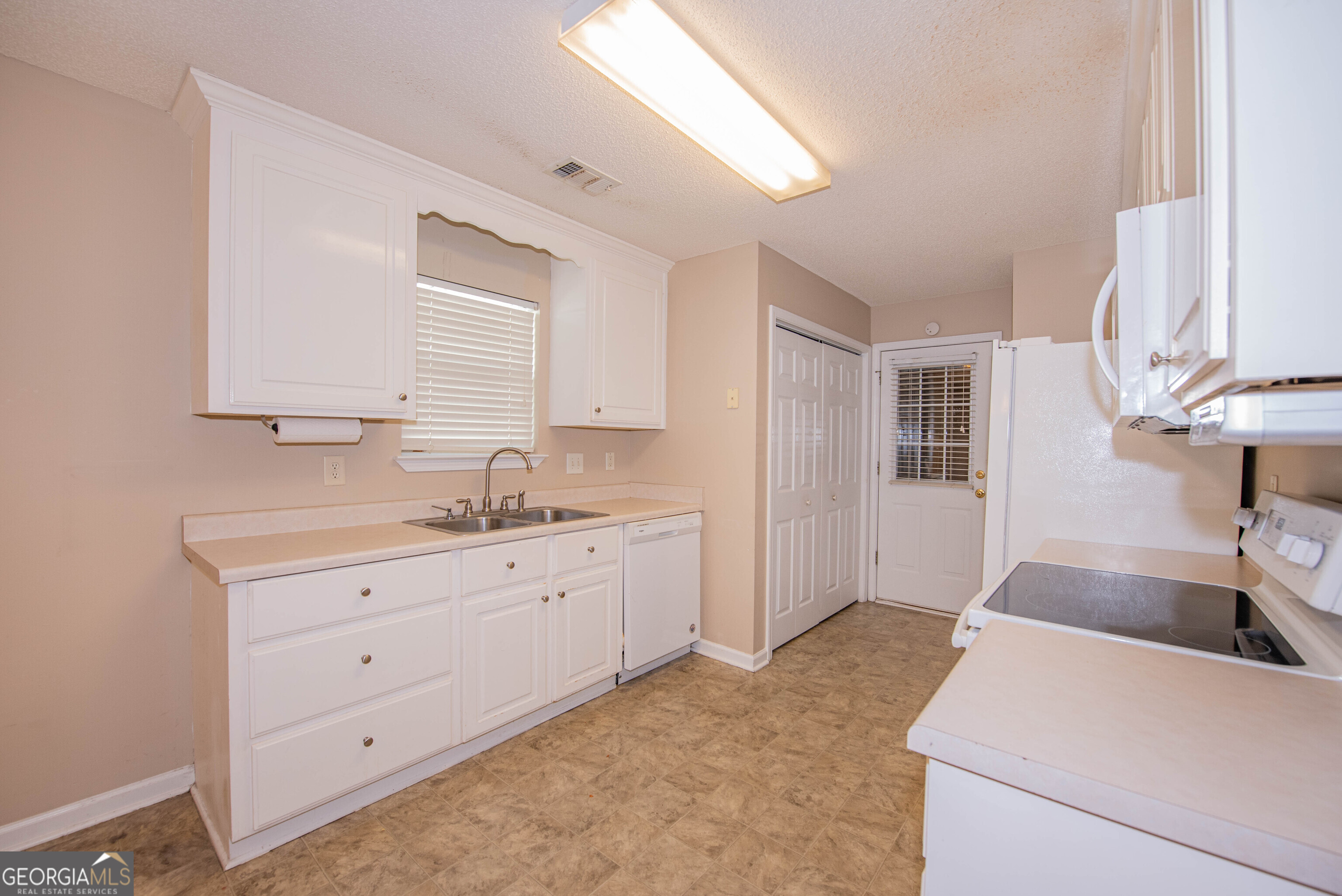 107 Dorothy CT