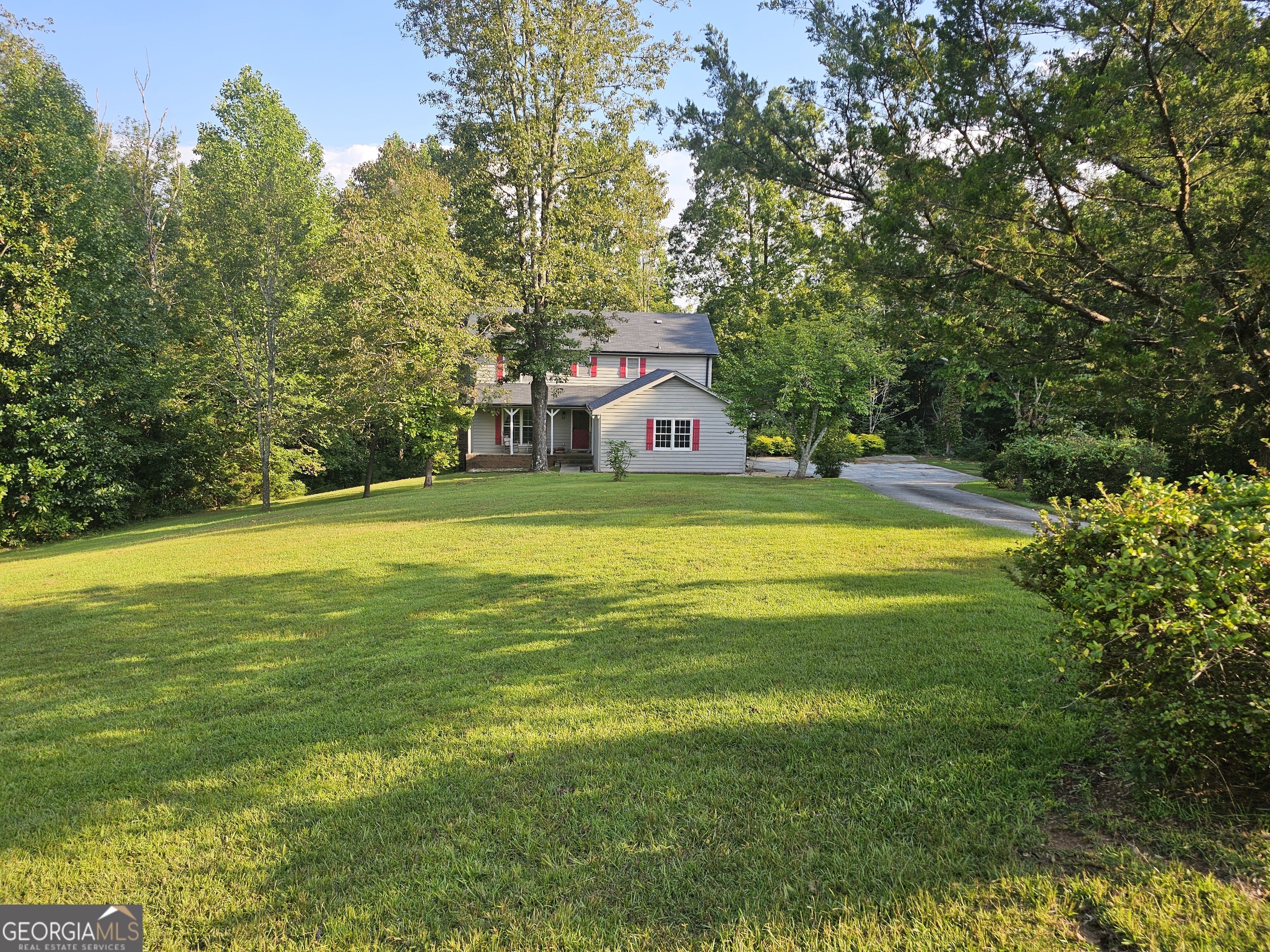 146 Cherokee Hills LN